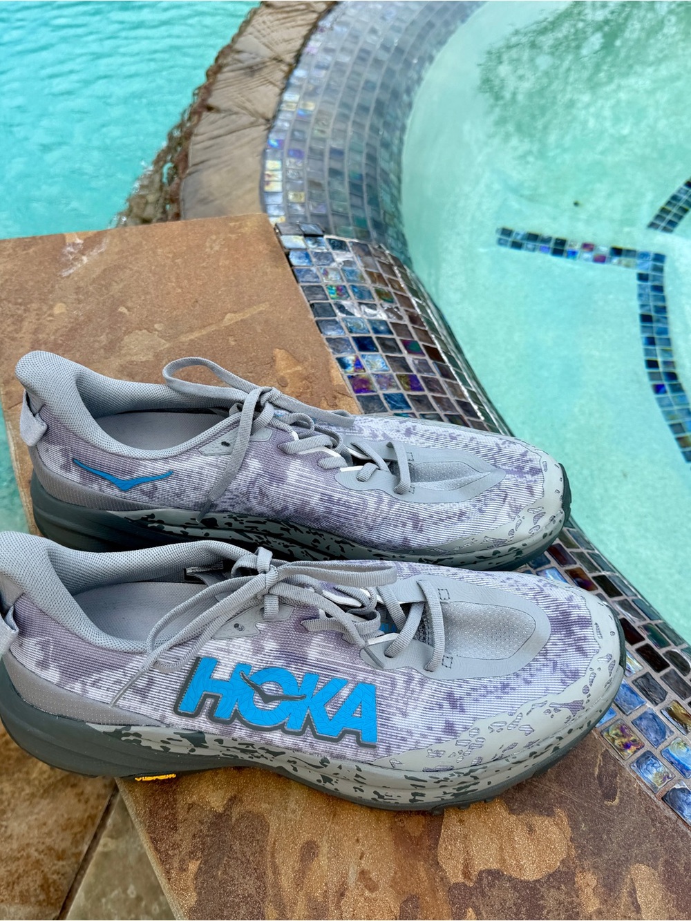 Hoka Mens Speedgoat 6 Light Gray Sneakers